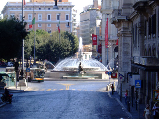 1_rome_007_roman_fountain