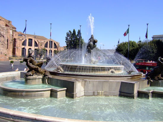 1_rome_008_roman_fountain